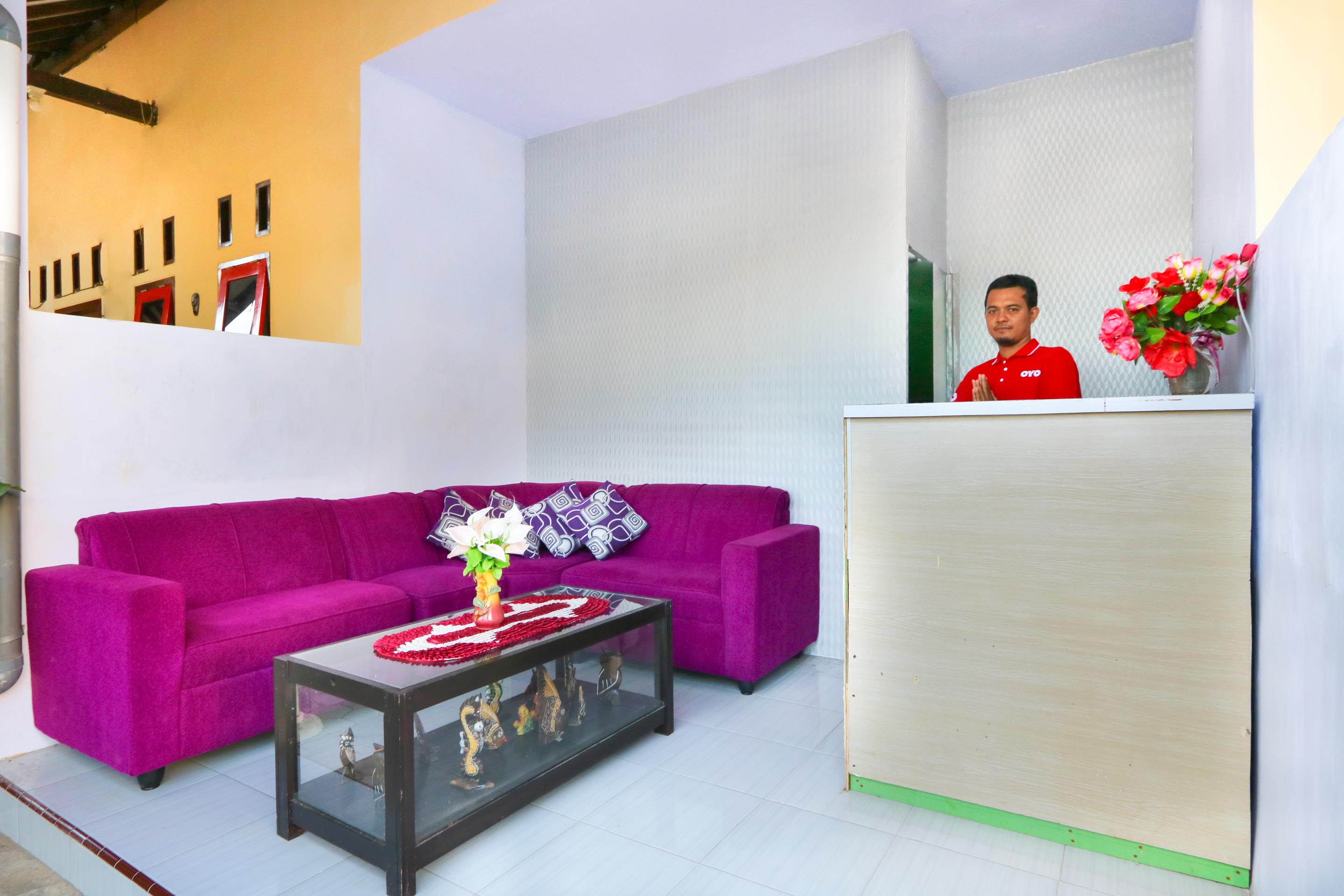 Reddoorz At El Shaday Homestay Banyuwangi Banyuwangi  Luaran gambar