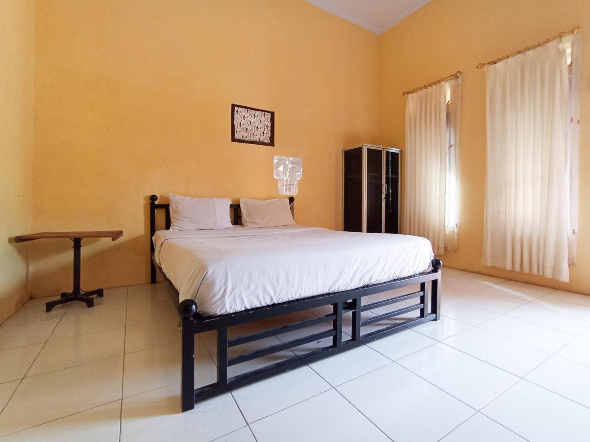 Reddoorz At El Shaday Homestay Banyuwangi Banyuwangi  Luaran gambar