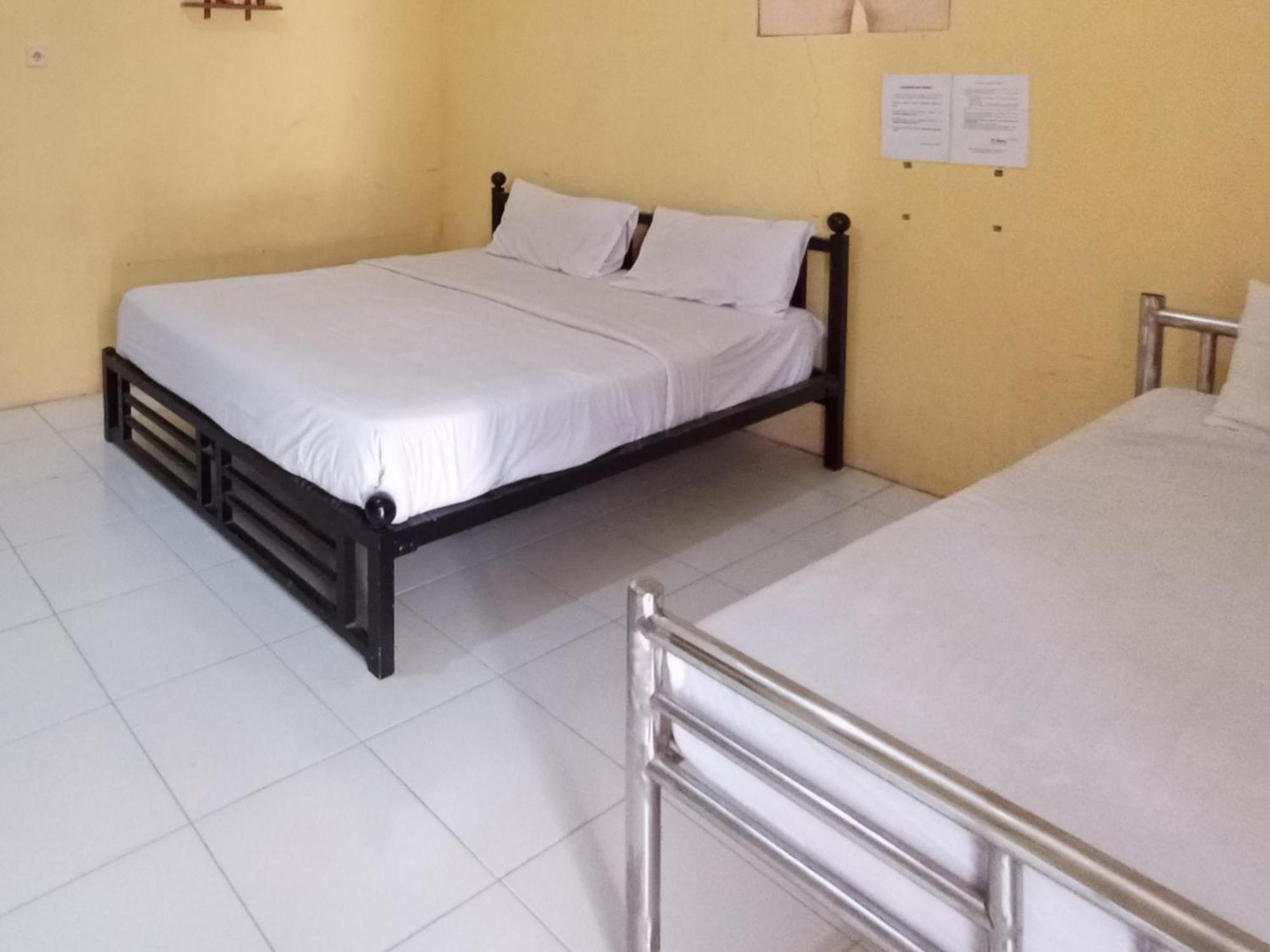 Reddoorz At El Shaday Homestay Banyuwangi Banyuwangi  Luaran gambar