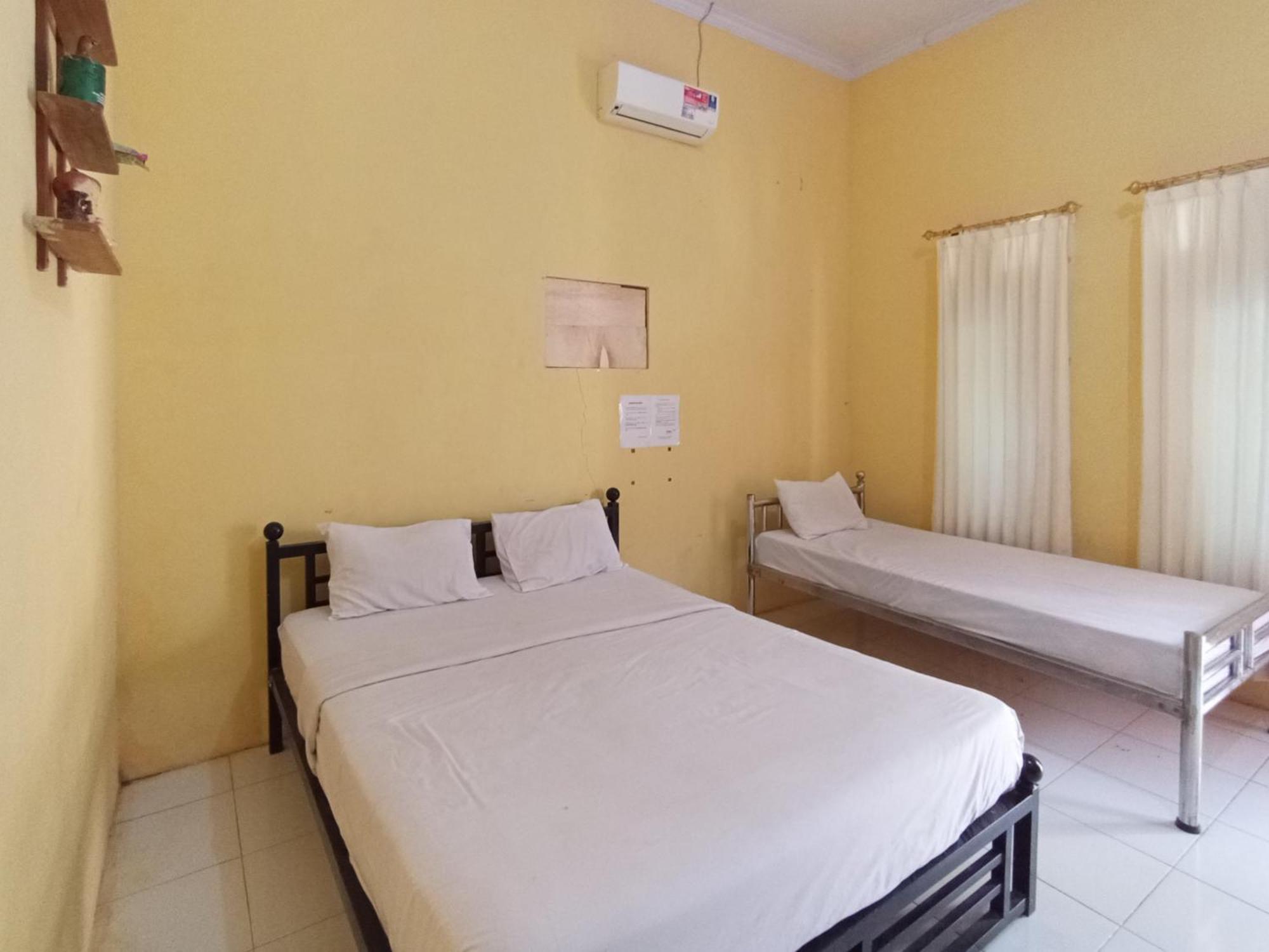 Reddoorz At El Shaday Homestay Banyuwangi Banyuwangi  Luaran gambar