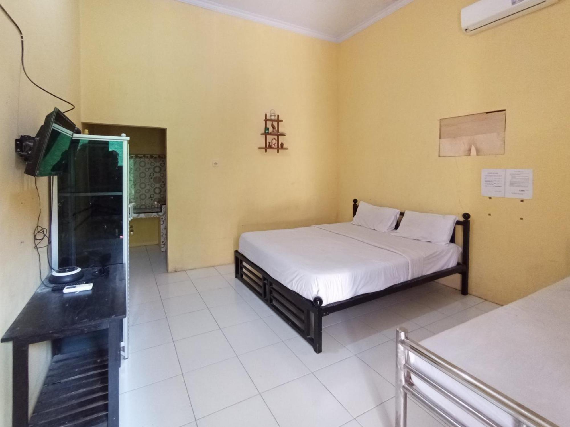Reddoorz At El Shaday Homestay Banyuwangi Banyuwangi  Luaran gambar