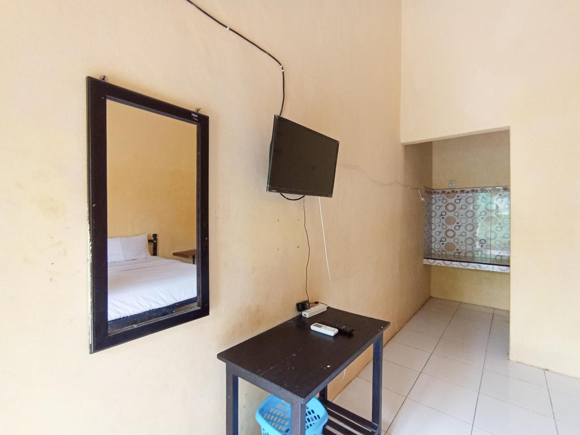 Reddoorz At El Shaday Homestay Banyuwangi Banyuwangi  Luaran gambar