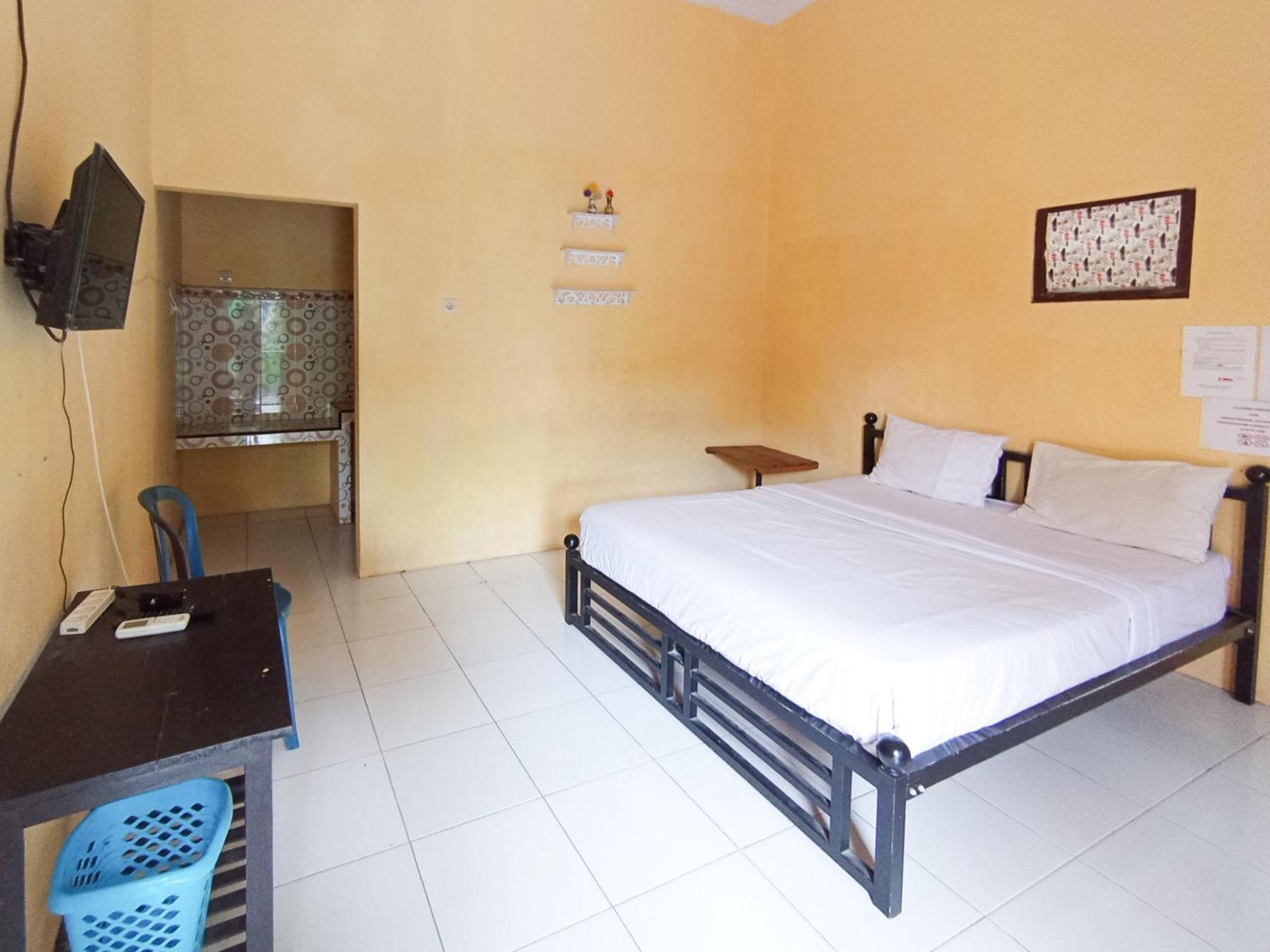 Reddoorz At El Shaday Homestay Banyuwangi Banyuwangi  Luaran gambar