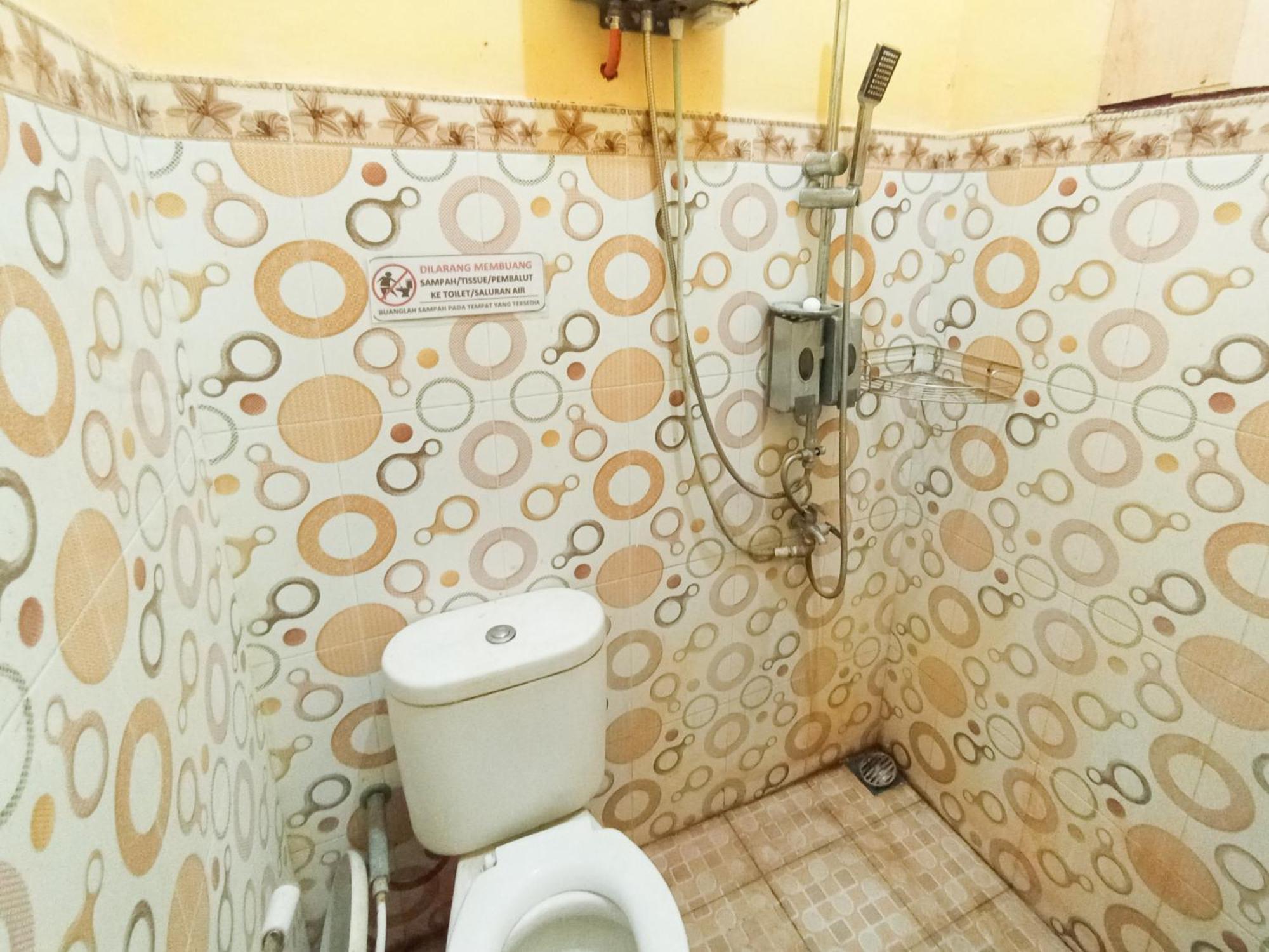 Reddoorz At El Shaday Homestay Banyuwangi Banyuwangi  Luaran gambar